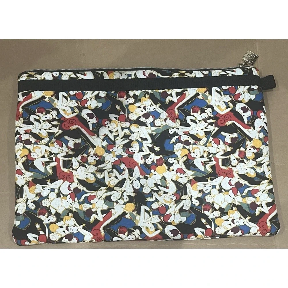 Carolina Herrera Neiman‎ Marcus Multicolor Cosmetics Accessory Travel Bag.
